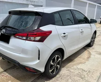 Noleggio auto Toyota Yaris 2022 in Thailandia, con carburante Benzina e 94 cavalli di potenza ➤ A partire da 826 THB al giorno.