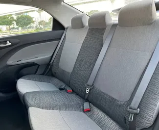 Kia Pegas 2025 con sistema A trazione anteriore, disponibile a Dubai.