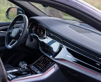 Audi SQ8 2025 con sistema A trazione anteriore, disponibile in Becici.