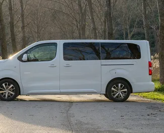 Noleggio auto Toyota Proace Verso 2023 in Montenegro, con carburante Diesel e 190 cavalli di potenza ➤ A partire da 110 EUR al giorno.
