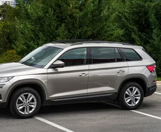 Noleggio Skoda Kodiaq. Auto Comfort, SUV, Crossover per il noleggio in Montenegro ✓ Cauzione di Deposito di 200 EUR ✓ Opzioni assicurative RCT, CDW, SCDW, FDW, Furto, All'estero, Giovane, Senza deposito.