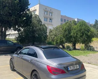 Mercedes-Benz CLA250 2015 disponibile per il noleggio a Tbilisi, con limite di chilometraggio di illimitato.