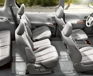 Noleggio auto Toyota Sienna #15641 Automatico all'aeroporto di Kutaisi, dotata di motore 3,5L ➤ Da Nika in Georgia.