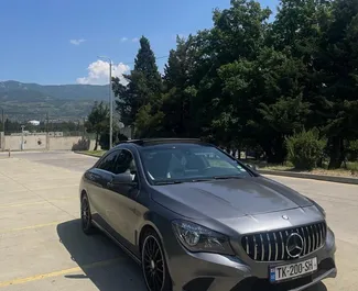 Mercedes-Benz CLA250 2015 con sistema A trazione anteriore, disponibile a Tbilisi.