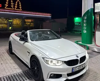 Vista frontale di un noleggio BMW 428i Cabrio a Tbilisi, Georgia ✓ Auto #15818. ✓ Cambio Automatico TM ✓ 0 recensioni.