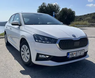 Noleggio auto Skoda Fabia #15426 Automatico a Herceg-Novi, dotata di motore 1,0L ➤ Da Evgenii in Montenegro.