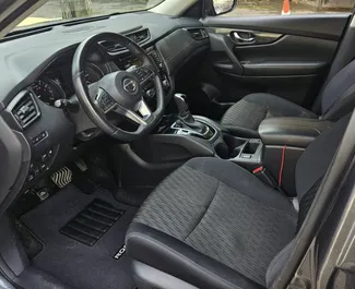 Noleggio Nissan Rogue. Auto Comfort, Crossover per il noleggio in Georgia ✓ Cauzione di Senza deposito ✓ Opzioni assicurative RCT, FDW, Passeggeri, Furto, Giovane.
