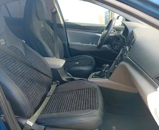 Noleggio auto Hyundai Elantra 2018 in Azerbaigian, con carburante Benzina e 150 cavalli di potenza ➤ A partire da 44 AZN al giorno.