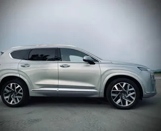 Noleggio auto Hyundai Santa Fe #15656 Automatico a Lubiana, dotata di motore 2,2L ➤ Da Alexandr in Slovenia.