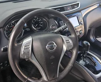 Noleggio auto Nissan Rogue 2014 in Georgia, con carburante Benzina e 130 cavalli di potenza ➤ A partire da 62 GEL al giorno.
