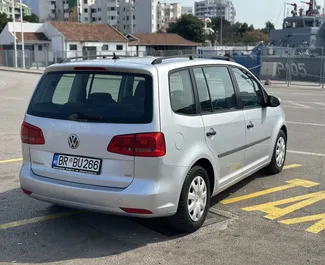 Noleggio auto Volkswagen Touran 2013 in Montenegro, con carburante Diesel e 105 cavalli di potenza ➤ A partire da 40 EUR al giorno.
