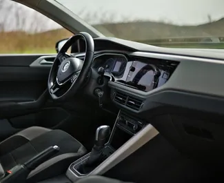 Volkswagen Polo 2022 con sistema A trazione anteriore, disponibile in Becici.