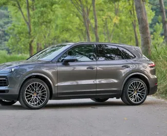 Noleggio auto Porsche Cayenne Turbo 2023 in Montenegro, con carburante Benzina e 290 cavalli di potenza ➤ A partire da 250 EUR al giorno.