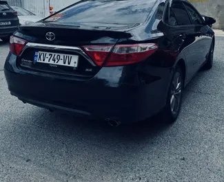 Noleggio auto Toyota Camry 2015 in Georgia, con carburante Benzina e 178 cavalli di potenza ➤ A partire da 90 GEL al giorno.