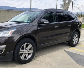 Vista frontale di un noleggio Chevrolet Traverse a Tbilisi, Georgia ✓ Auto #15162. ✓ Cambio Automatico TM ✓ 1 recensioni.