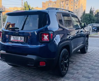 Noleggio Jeep Renegade. Auto Economica, Comfort, Crossover per il noleggio in Georgia ✓ Cauzione di Senza deposito ✓ Opzioni assicurative RCT, SCDW, FDW, Furto, Giovane.