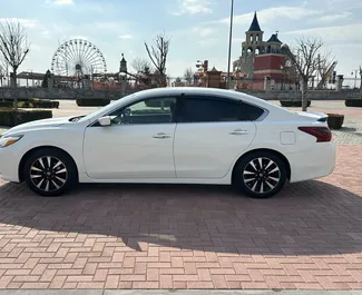Noleggio auto Nissan Altima 2018 in Armenia, con carburante Benzina e 181 cavalli di potenza ➤ A partire da 50 USD al giorno.