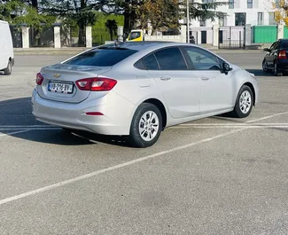 Noleggio Chevrolet Cruze. Auto Comfort per il noleggio in Georgia ✓ Cauzione di Senza deposito ✓ Opzioni assicurative RCT, SCDW, FDW, Furto, Giovane.