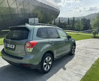 Interni di Subaru Forester in affitto in Georgia. Un'ottima auto da 5 posti con cambio Automatico.