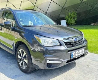 Vista frontale di un noleggio Subaru Forester a Tbilisi, Georgia ✓ Auto #15698. ✓ Cambio Automatico TM ✓ 0 recensioni.