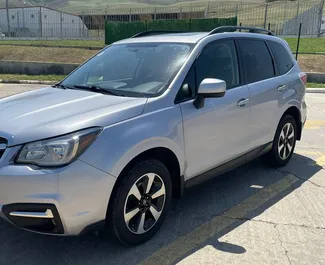 Vista frontale di un noleggio Subaru Forester a Tbilisi, Georgia ✓ Auto #15699. ✓ Cambio Automatico TM ✓ 0 recensioni.
