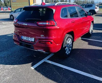 Noleggio Jeep Cherokee. Auto Comfort, SUV, Crossover per il noleggio in Georgia ✓ Cauzione di Senza deposito ✓ Opzioni assicurative RCT, SCDW, FDW, Furto, Giovane.