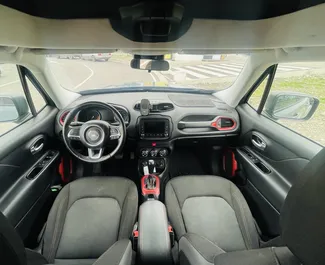 Jeep Renegade 2017 con sistema A trazione integrale, disponibile a Kutaisi.