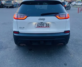 Motore Benzina da 3,2L di Jeep Cherokee 2020 per il noleggio a Kutaisi.