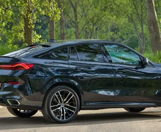 Noleggio auto BMW X6 2022 in Montenegro, con carburante Diesel e 240 cavalli di potenza ➤ A partire da 280 EUR al giorno.
