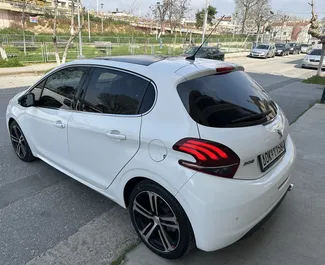 Noleggio Peugeot 208. Auto Economica, Comfort per il noleggio in Grecia ✓ Cauzione di Deposito di 200 EUR ✓ Opzioni assicurative RCT, CDW.