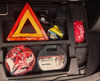 Interni di Subaru Forester in affitto in Georgia. Un'ottima auto da 5 posti con cambio Automatico.