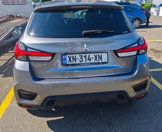 Mitsubishi Outlander Sport 2020 con sistema A trazione integrale, disponibile all'aeroporto di Kutaisi.