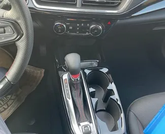 Chevrolet Trax 2025 con sistema A trazione anteriore, disponibile a Tbilisi.