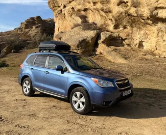 Subaru Forester Limited 2016 con sistema A trazione integrale, disponibile a Tbilisi.