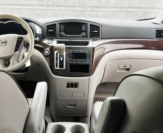 Nissan Quest 2014 disponibile per il noleggio a Tbilisi, con limite di chilometraggio di illimitato.