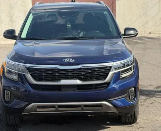 Kia Seltos 2021 disponibile per il noleggio a Yerevan, con limite di chilometraggio di illimitato.
