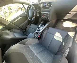 Noleggio Citroen C4. Auto Economica, Comfort per il noleggio in Montenegro ✓ Cauzione di Senza deposito ✓ Opzioni assicurative RCT, CDW, Passeggeri, All'estero.