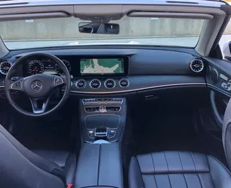Noleggio Mercedes-Benz E-Class Cabrio. Auto Premium, Cabrio per il noleggio in Montenegro ✓ Cauzione di Deposito di 500 EUR ✓ Opzioni assicurative RCT.