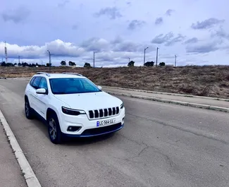 Noleggio Jeep Cherokee. Auto Comfort, SUV, Crossover per il noleggio in Georgia ✓ Cauzione di Senza deposito ✓ Opzioni assicurative RCT, SCDW.