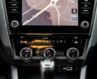 Noleggio Skoda Octavia Combi. Auto Comfort per il noleggio in Montenegro ✓ Cauzione di Deposito di 200 EUR ✓ Opzioni assicurative RCT, CDW, SCDW, FDW, Furto, All'estero, Giovane, Senza deposito.