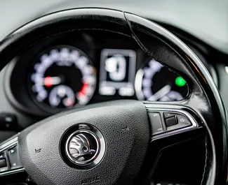 Motore Diesel da 1,6L di Skoda Octavia Combi 2018 per il noleggio a Podgorica.