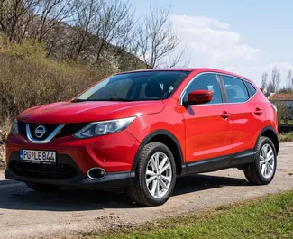 Nissan Qashqai 2016 disponibile per il noleggio a Podgorica, con limite di chilometraggio di illimitato.