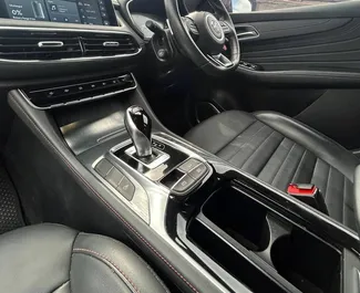 Noleggio MG HS. Auto  per il noleggio in Thailandia ✓ Cauzione di Deposito di 8000 THB ✓ Opzioni assicurative RCT, CDW, SCDW, Passeggeri, Furto.