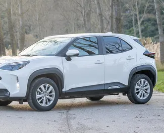 Noleggio auto Toyota Yaris Cross #15933 Automatico in Becici, dotata di motore 15,0L ➤ Da Ivan in Montenegro.