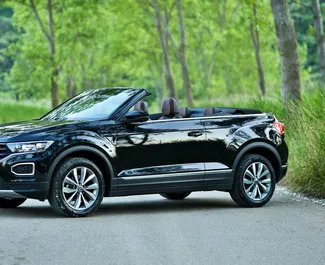 Noleggio Volkswagen T-Roc Cabrio. Auto Comfort, Premium, Cabrio per il noleggio in Montenegro ✓ Cauzione di Deposito di 500 EUR ✓ Opzioni assicurative RCT.