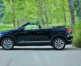 Motore Benzina da 18,0L di Volkswagen T-Roc Cabrio 2025 per il noleggio in Becici.