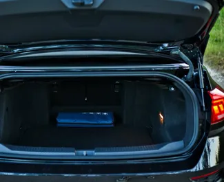 Volkswagen T-Roc Cabrio 2025 con sistema A trazione anteriore, disponibile in Becici.