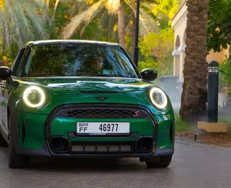 Noleggio auto Mini Cooper S 2025 negli Emirati Arabi Uniti, con carburante Benzina e 245 cavalli di potenza ➤ A partire da 265 AED al giorno.
