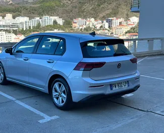 Noleggio Volkswagen Golf 8. Auto Economica, Comfort, Premium per il noleggio in Montenegro ✓ Cauzione di Deposito di 200 EUR ✓ Opzioni assicurative RCT, CDW, SCDW, FDW, All'estero.