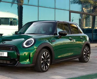Motore Benzina da 2,0L di Mini Cooper S 2025 per il noleggio a Dubai.